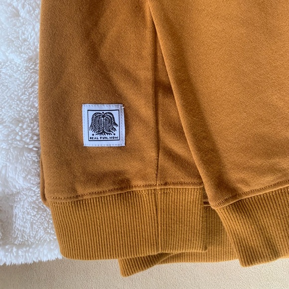 Real Fun, Wow! NWOT rust color, white lettering, Weld Mfg Hemp sweatshirt - Picture 2 of 6
